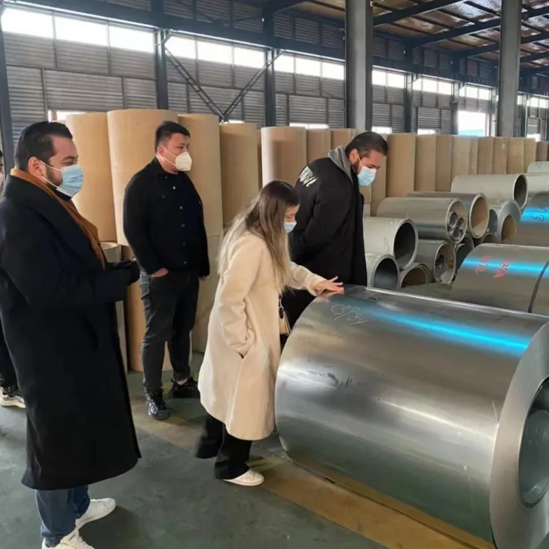 ASTM yuvarlak paslanmaz çelik boru 201 304 316 309S 310S 430 fırçalanmış/ ayna cilalanmış dikişsiz/ kaynaklı 8